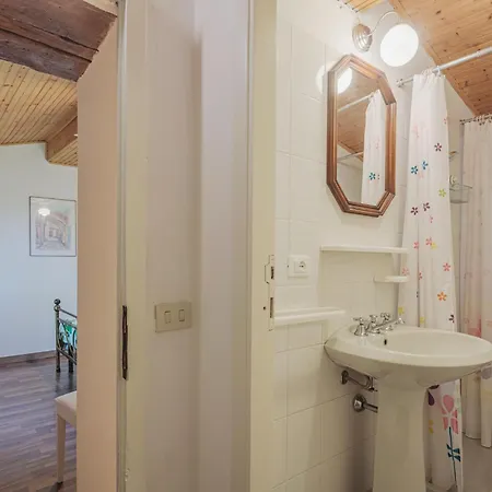 Di Carlino By Interhome Montignoso