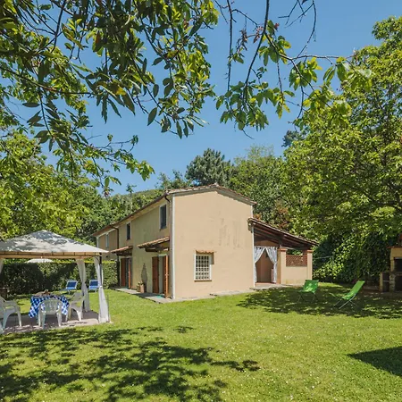 Di Carlino By Interhome Montignoso